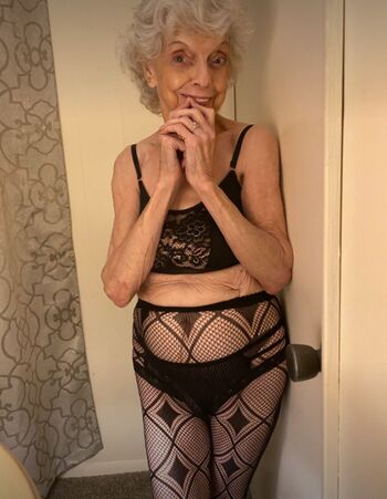 Grandma Linda Lindahope1939 Lucy-cutest