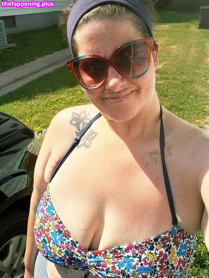 greeneyedstonerchick