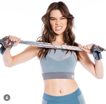 Hailee Steinfeld