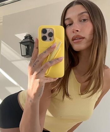 Hailey Baldwin Bieber