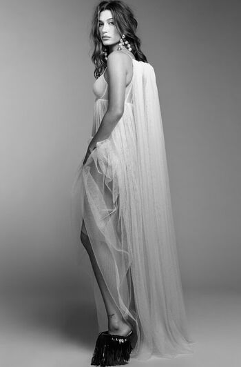 Hailey Baldwin Bieber