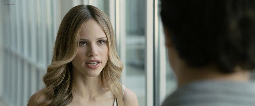 Halston Sage