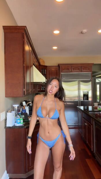 Hannah Lee