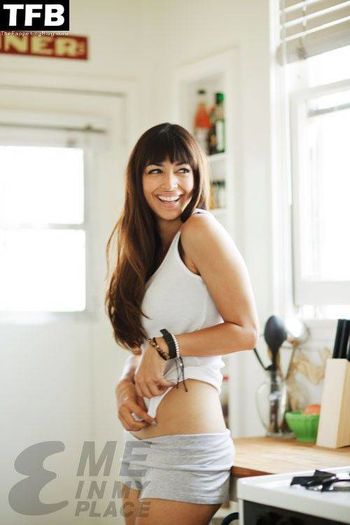 Hannah Simone