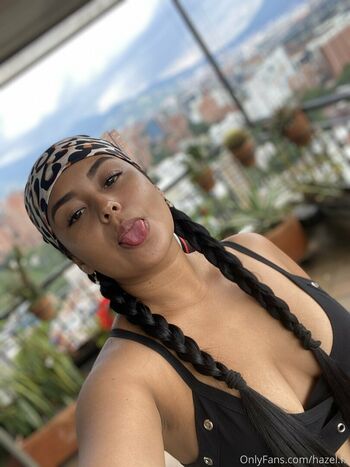 hazelxfox