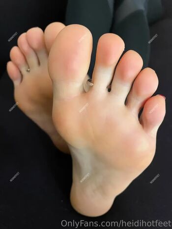 Heidihotfeet