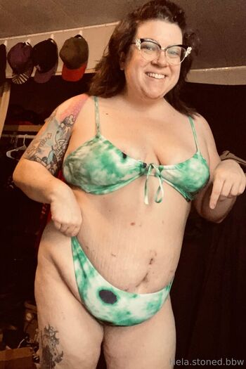 hela.stoned.bbw