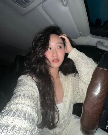 Helen Ngo