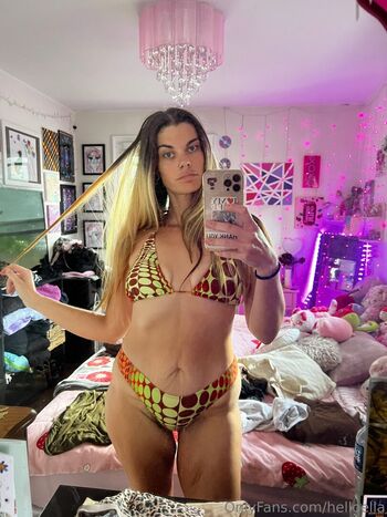helloella