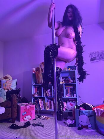 hellzkitten