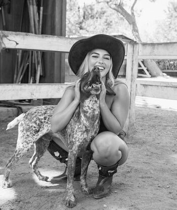 Heloise Hut