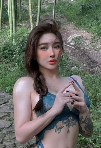 Hitomi Songyuxin