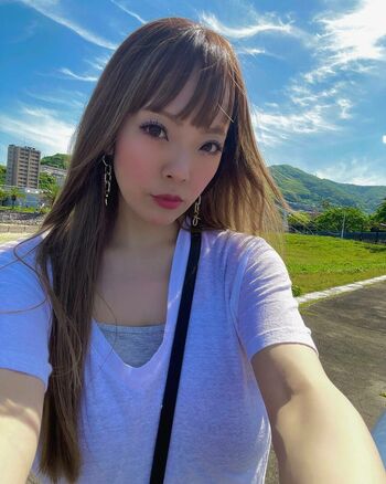 Hitomi Tanaka