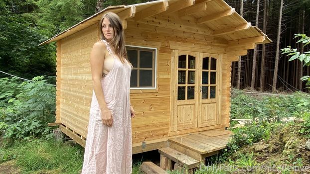 Holistic Nicole