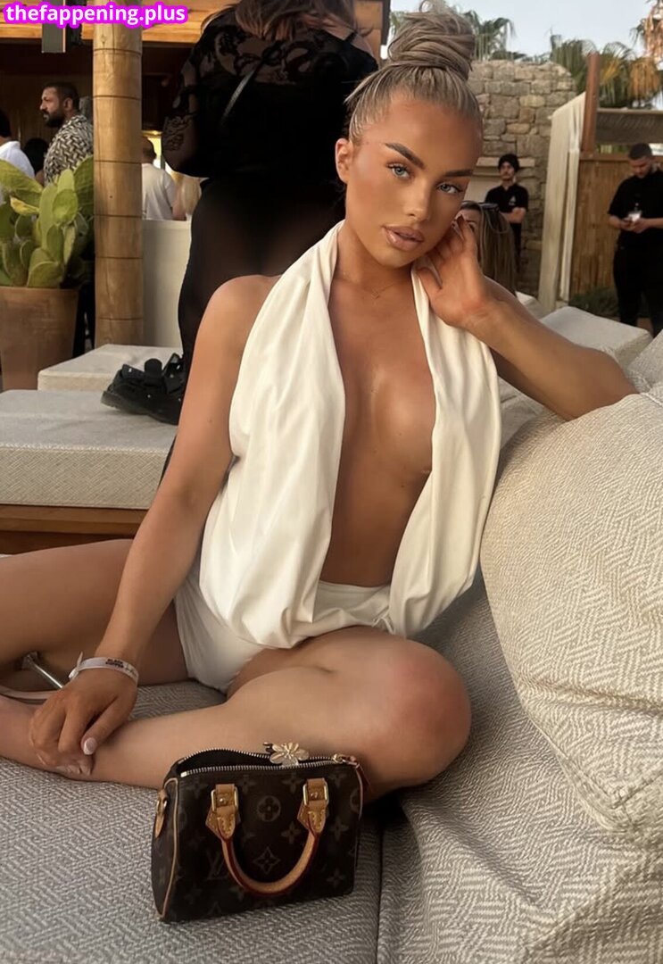 Holl Elizabeth