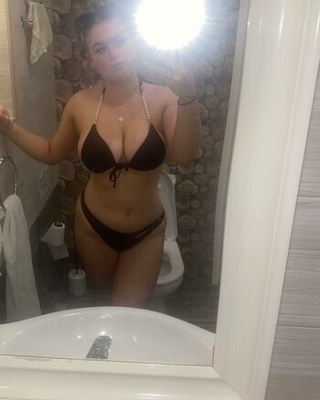 hollyevansx