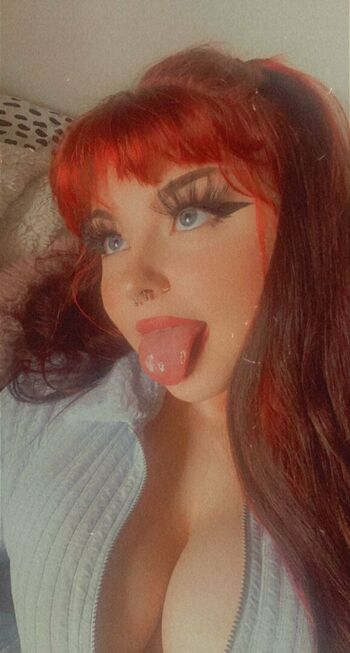 Holyhollyphoebe