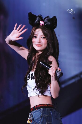 Hong Eunchae 홍은채