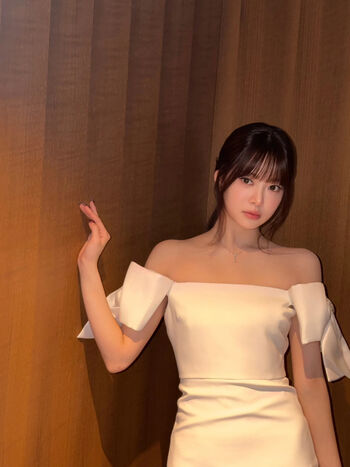 Hong Eunchae 홍은채