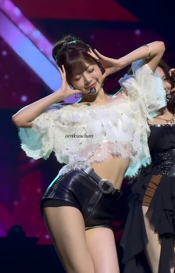 Hong Eunchae 홍은채