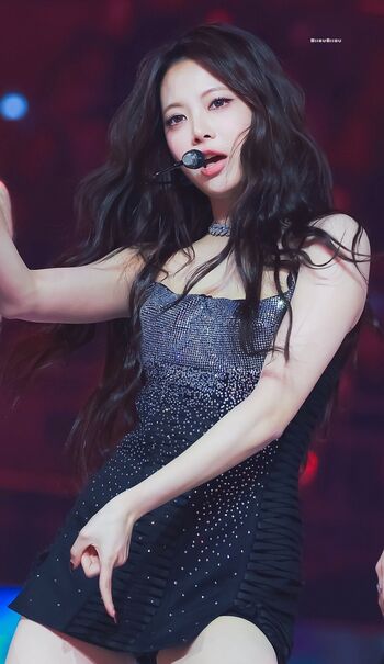 Hong Eunchae 홍은채 | LESSERAFIM