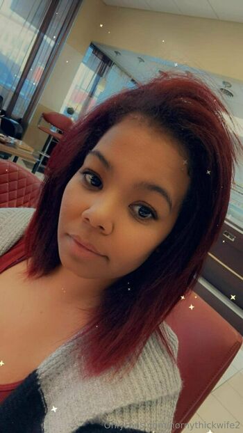 hornythickwife2