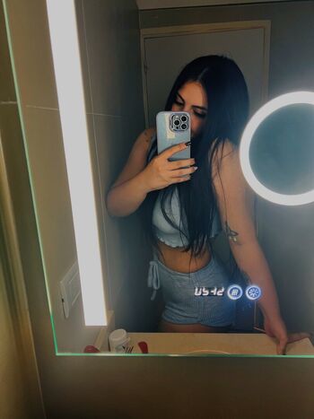 hot_curvy