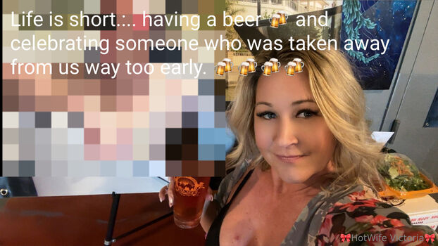hot_wife_victoria