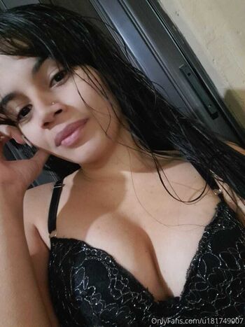 hotbrunette06