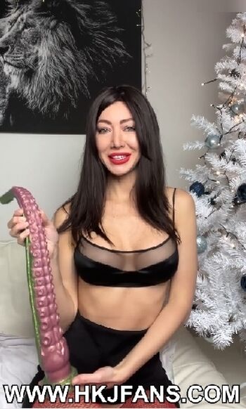 HotKinkyJo