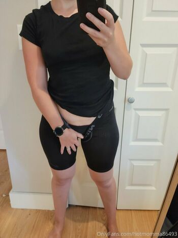hotmomma86493