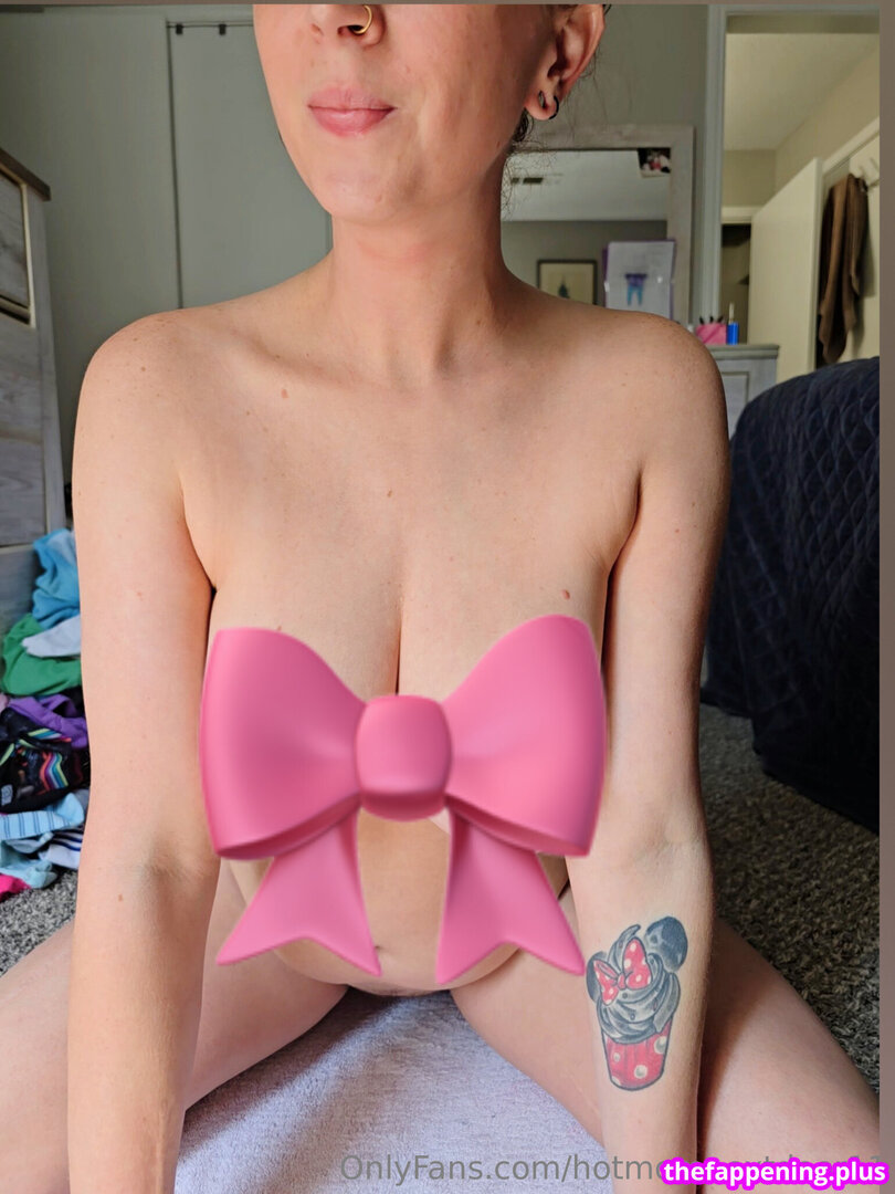 hotmomnextdoor11