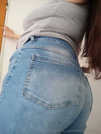 hottbrunettee