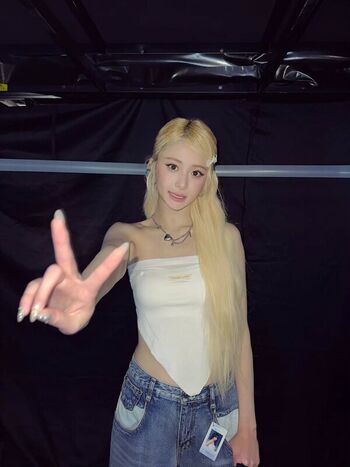 Huh Yunjin 허윤진