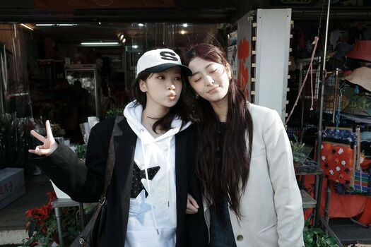 Huh Yunjin 허윤진