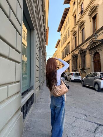 Huh Yunjin 허윤진