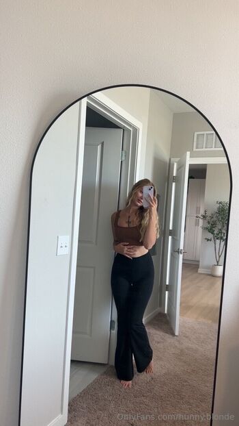 hunny.blonde