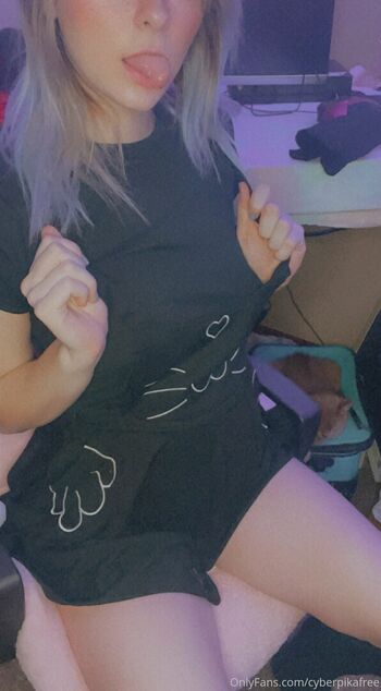 hyperbabecyber