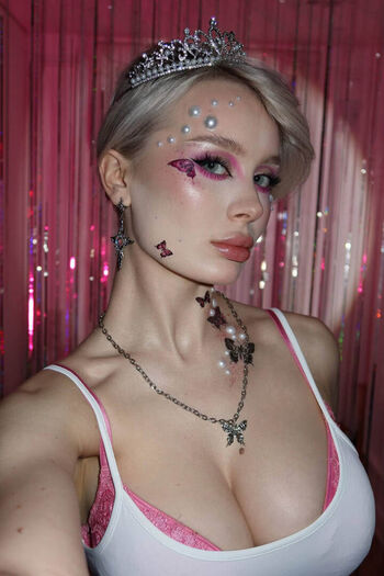 i_am_doshik / Dasha Doshik