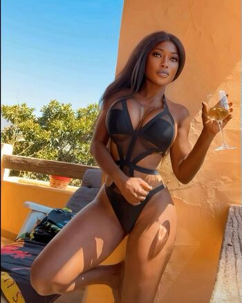 i_heart_whitney