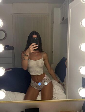 Ilonha Dh