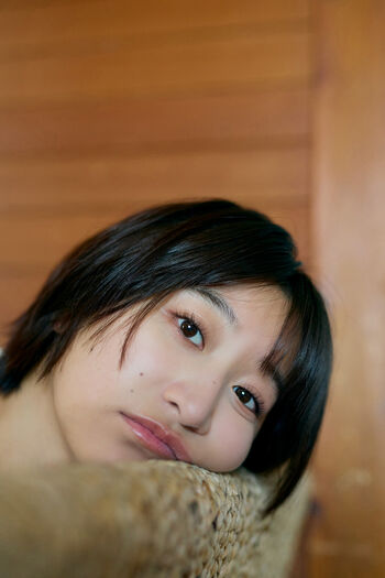 Ina Enohara 榎原依那