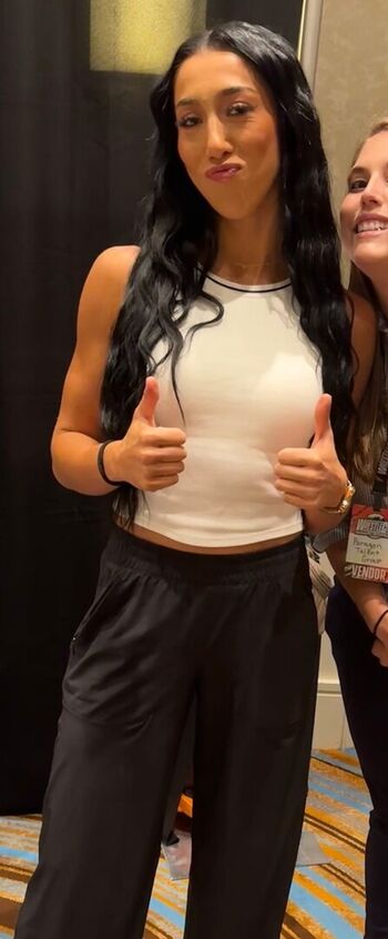 Indi Hartwell