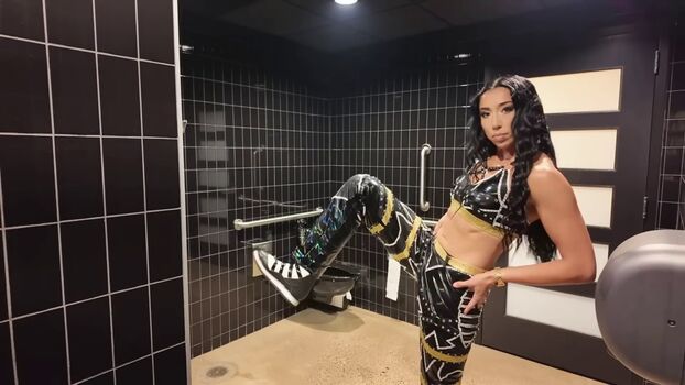 Indi Hartwell