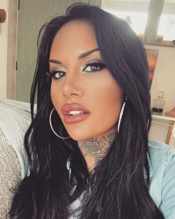 Inkedup_doll , Hayley Jane