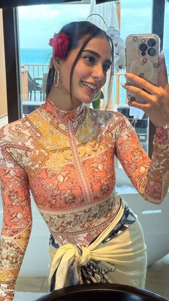 Iqra Aziz