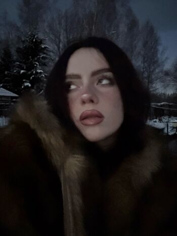 Irina minkina/ howeversnowy/rusian Billie eilish