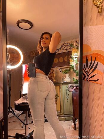 Irma La Dulce ASMR