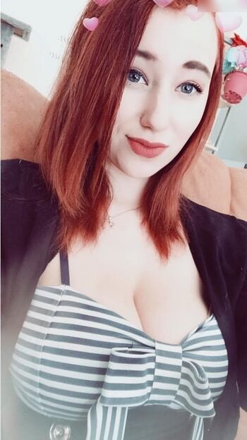 isa.deadpool.girl