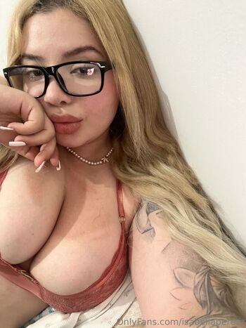 isabellaperezz